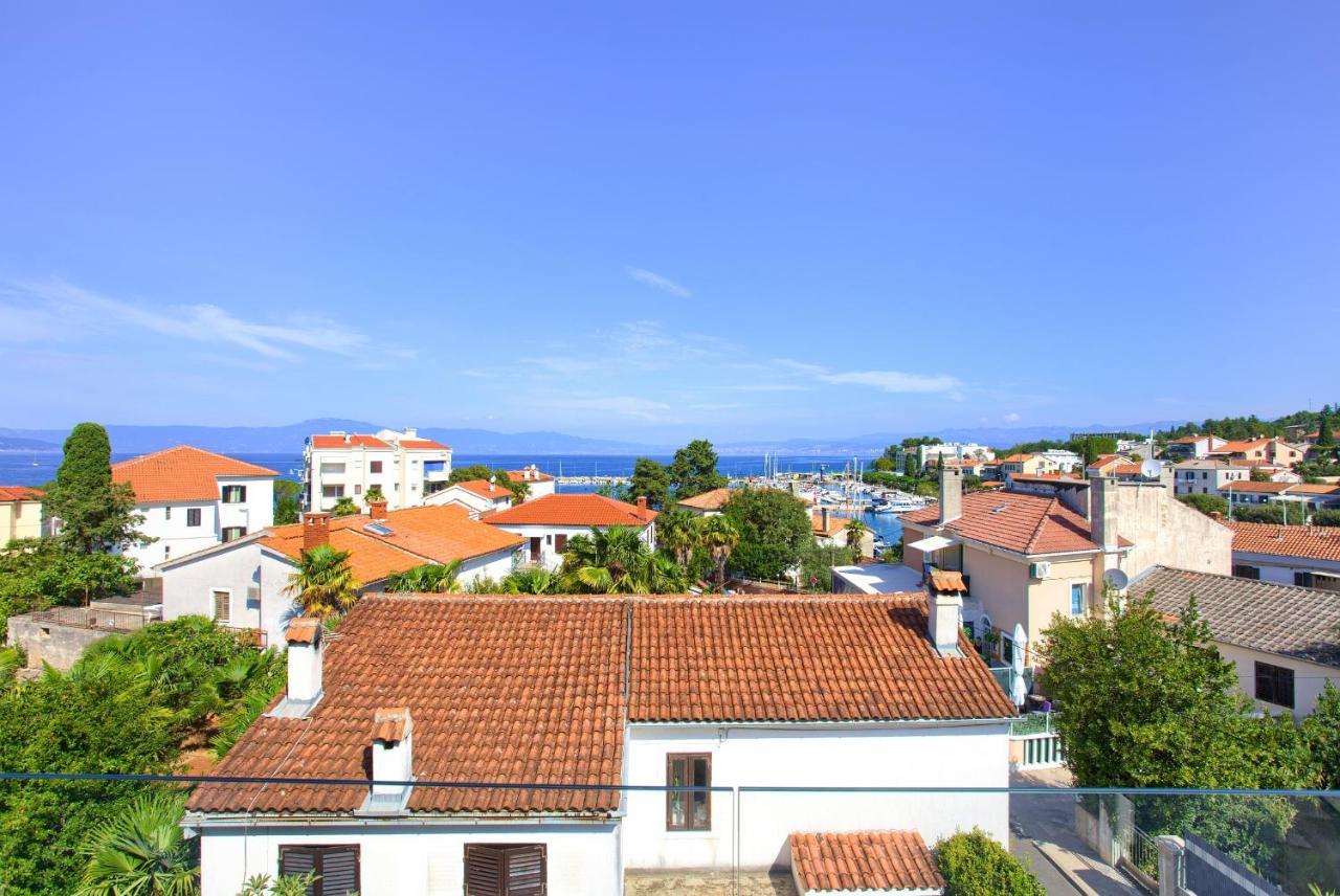 Villa Lungomare Malinska Exterior photo